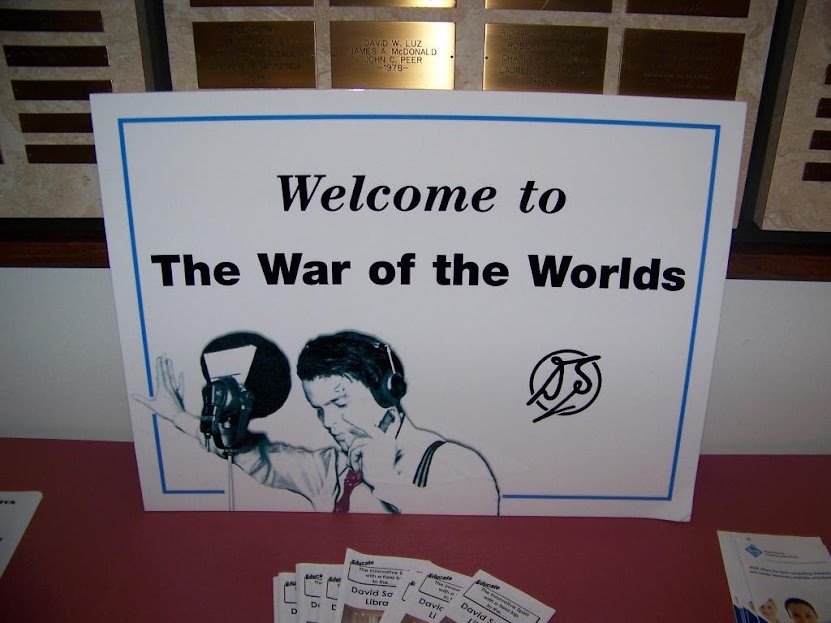 Pictures from the 2007 War of the Worlds Live Radio Show.